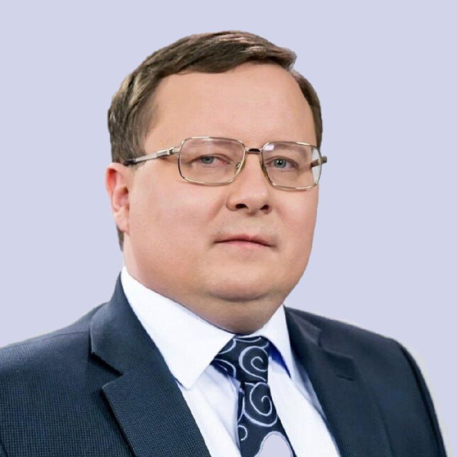 Александр Разуваев