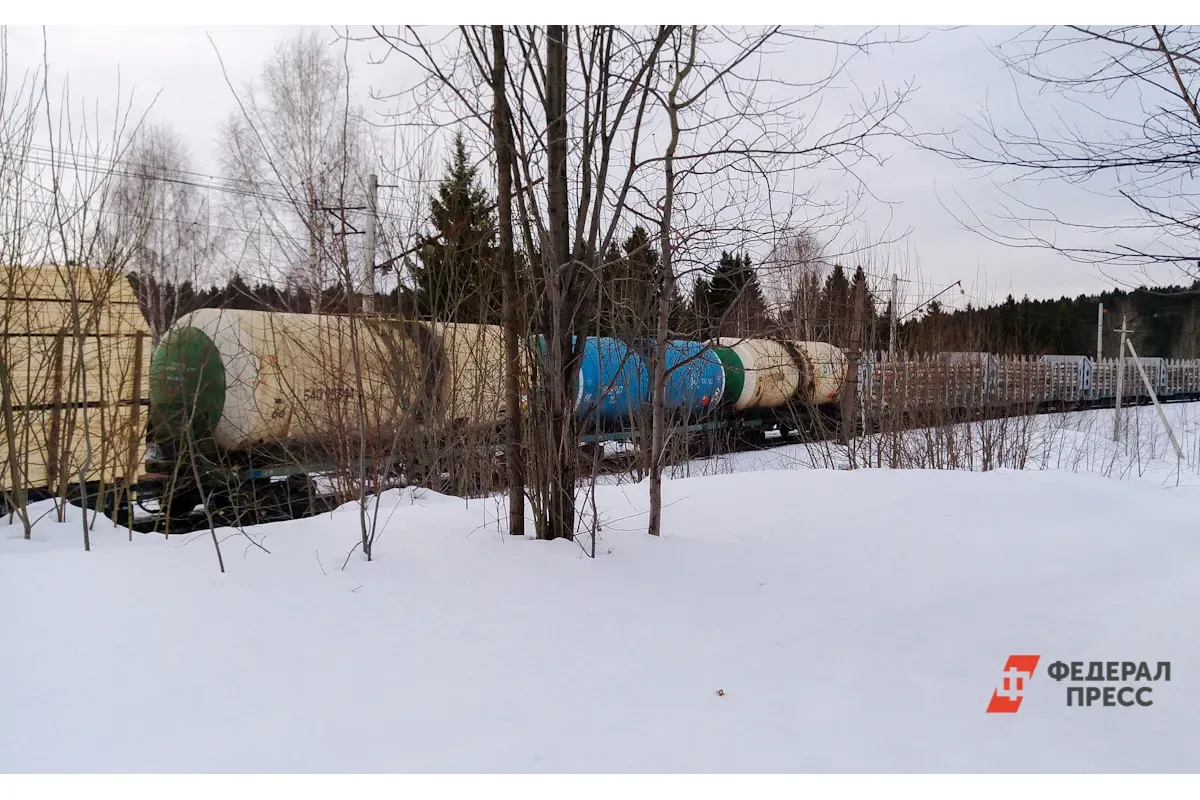 «Ъ»: в России начались сложности с перевозкой нефтепродуктов в восточном направлении