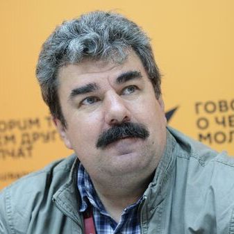 Алексей Леонков