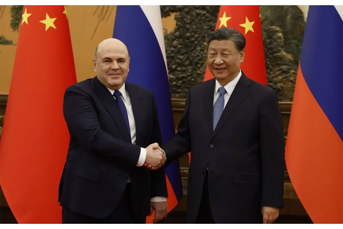 Премьер-министр РФ Михаил Мишустин и председатель КНР Си Цзиньпин