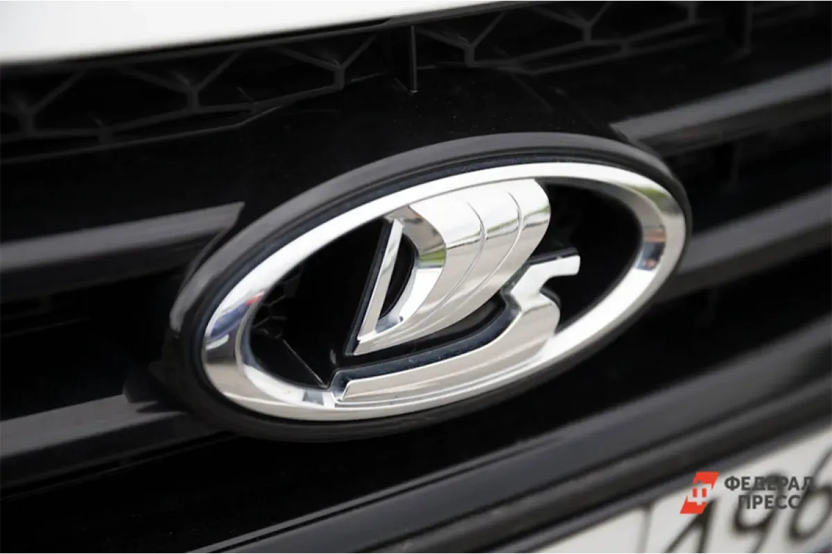Минпромторг закупит автомобили Lada Aura для чиновников
