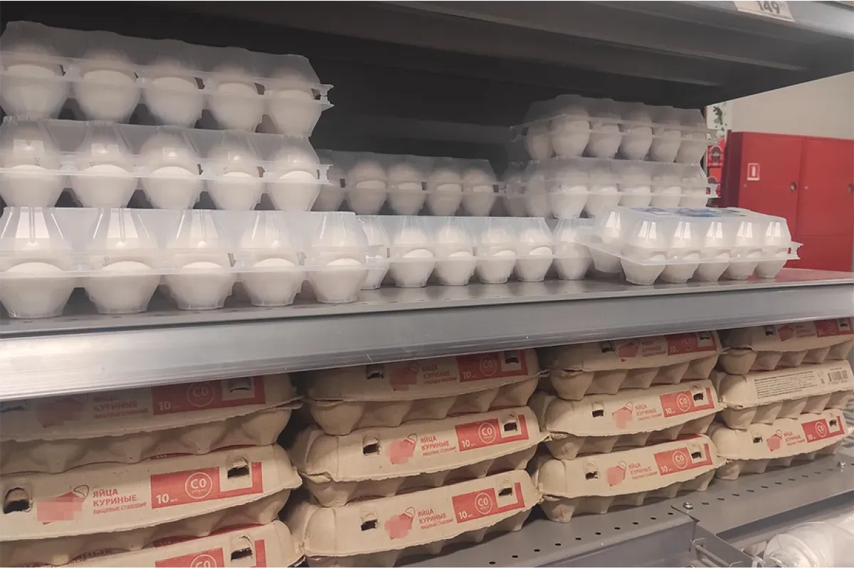 Яйца на магазинной полке