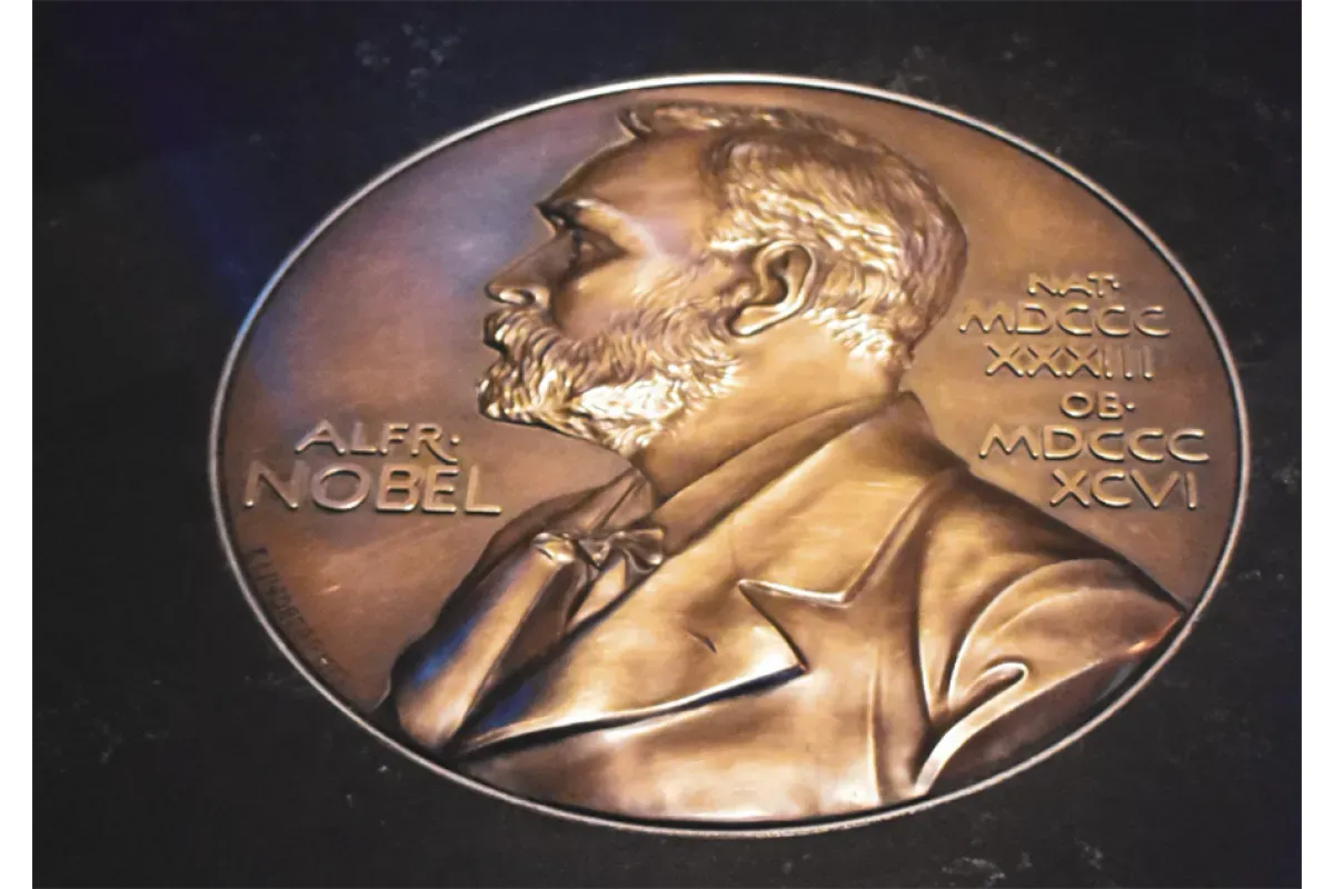 Нобелевскую премию по физике присудили за аттосекундные импульсы