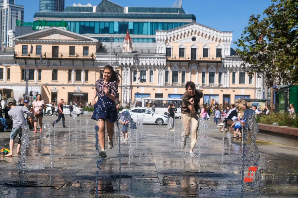 Будет ли еще жара в москве. Жара в Москве. Аномальная жара в Москве. Жара в Москве фото. Самый жаркий день.