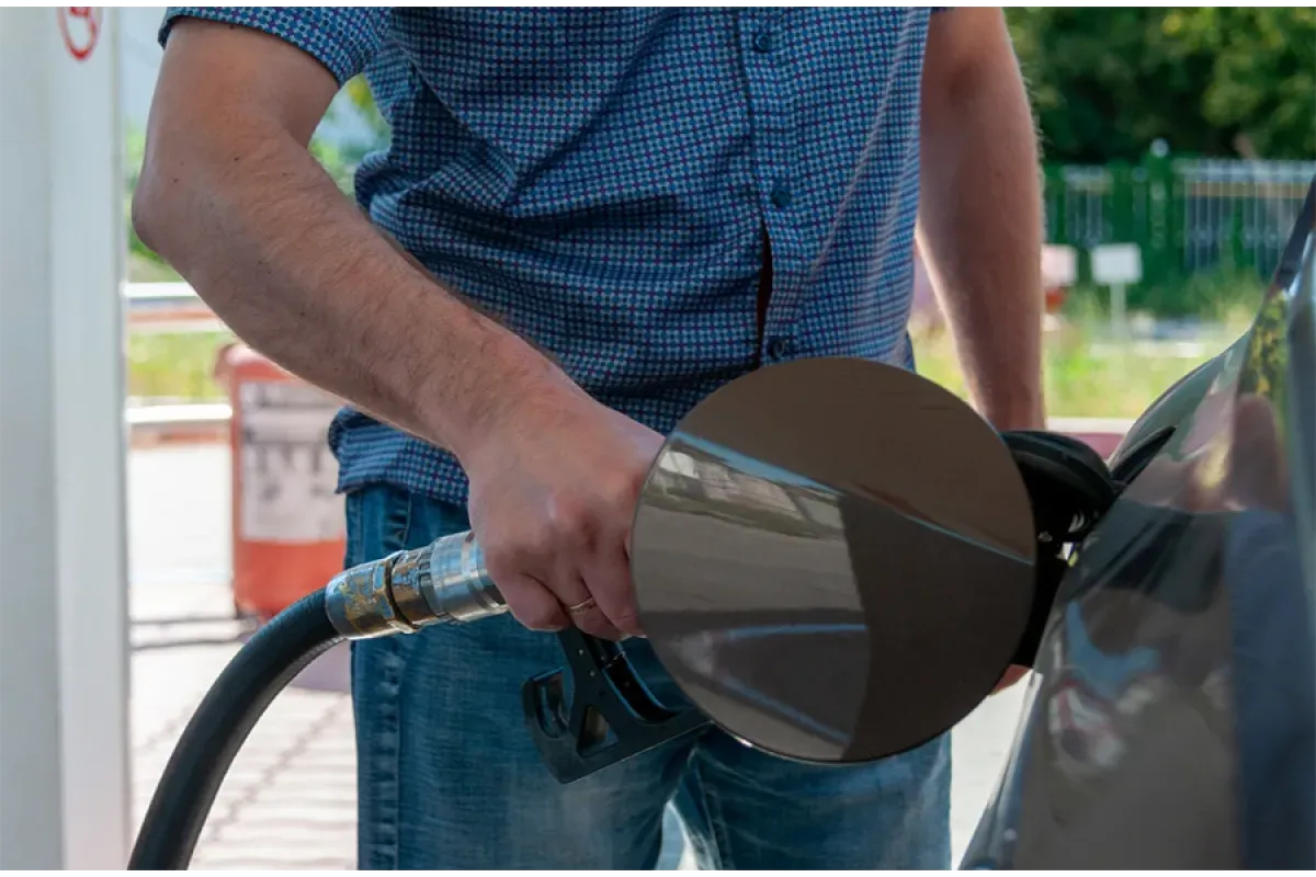 Цены на бензин после введения временного запрета на экспорт упали на 10-11%