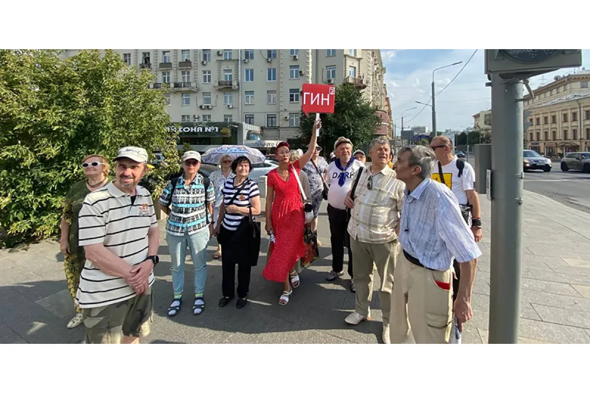 Участники «Московского долголетия» посетили серию экскурсий по отреставрированным объектам культурного наследия