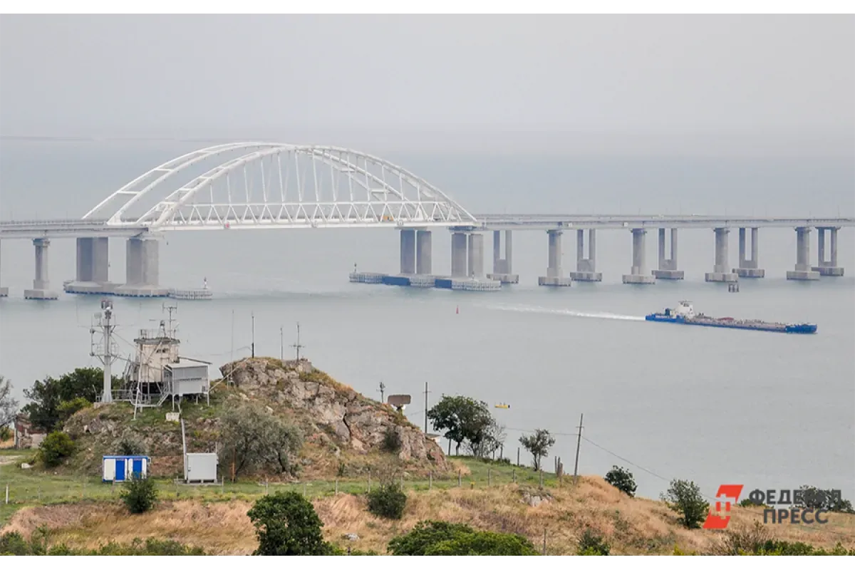 Хуснуллин: 15 сентября запустят движение по поврежденной части Крымского моста