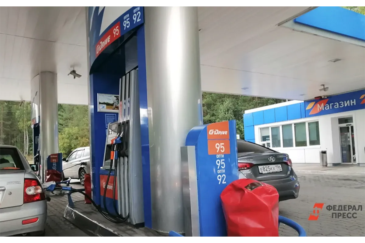 Аксенов: цены на топливо в Крыму снизятся с 14 октября
