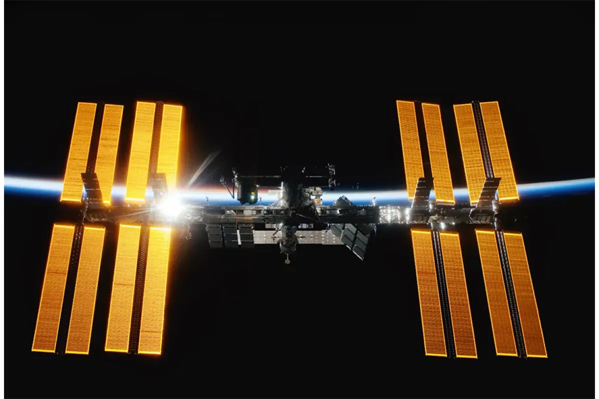«Роскосмос»: орбиту МКС скорректировали перед запуском «Союза МС-24»