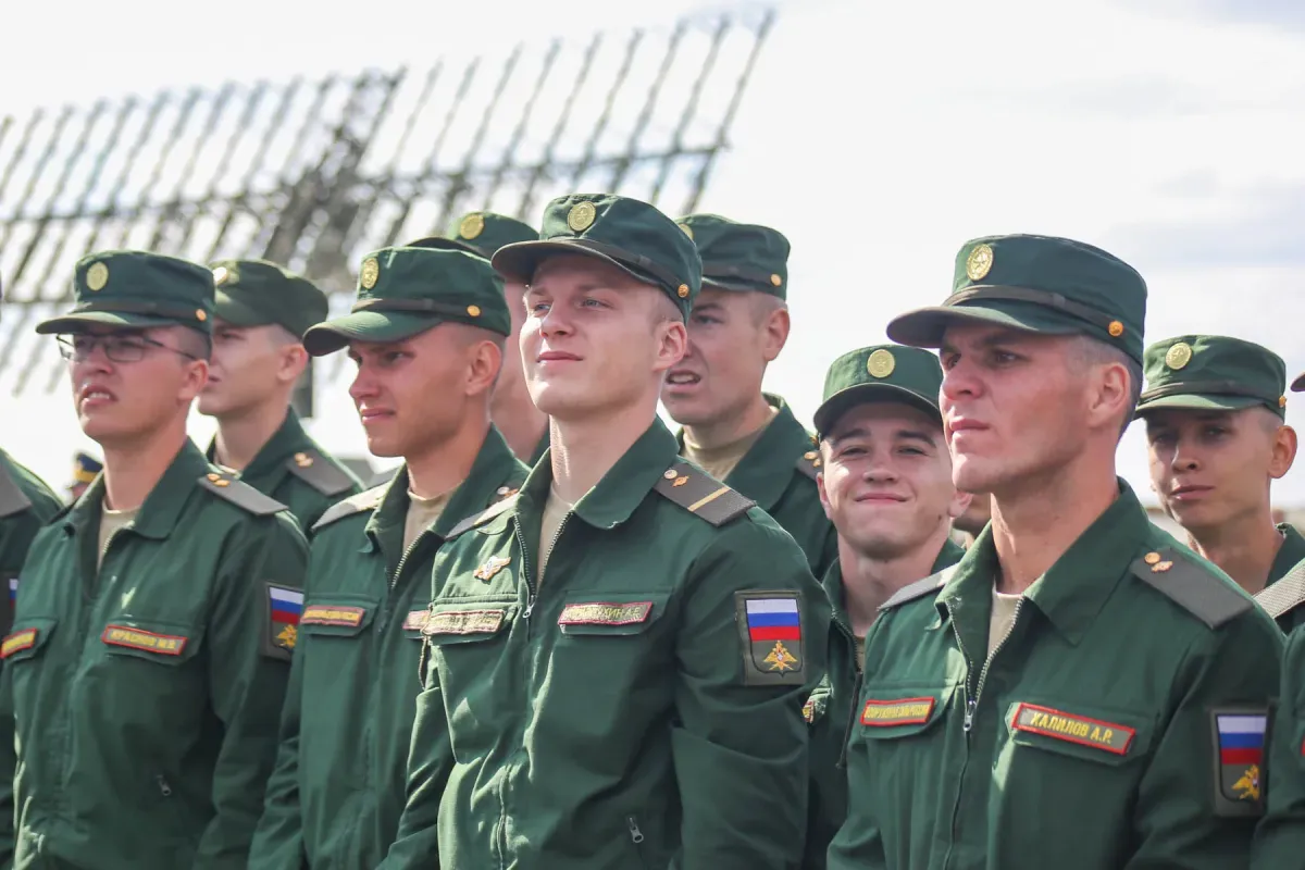 В Госдуме не исключили повышения призывного возраста с весны этого года