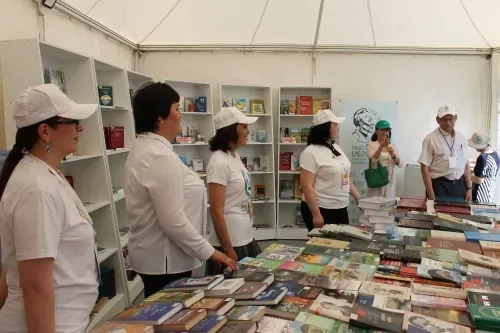 В Башкирии в рамках ярмарки «Китап-байрам» прошла «Библионочь»